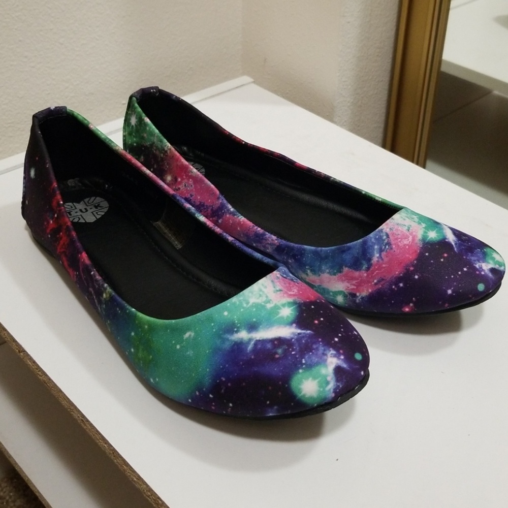 T.U.K Galaxy Print Flats